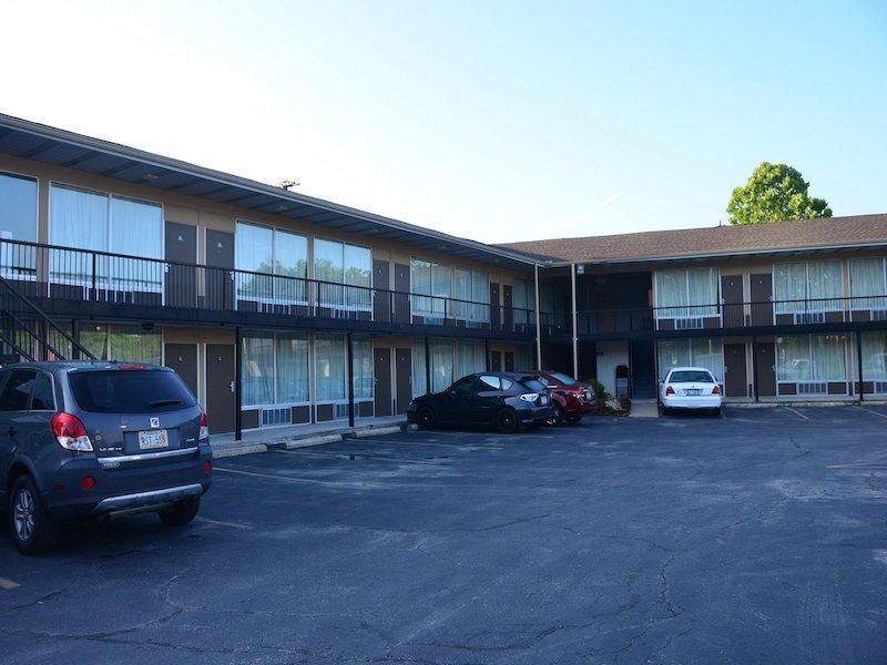 Days Inn Rolla Bagian luar foto